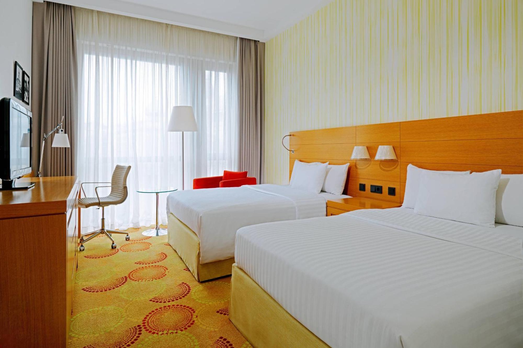 Courtyard By Marriott City Center