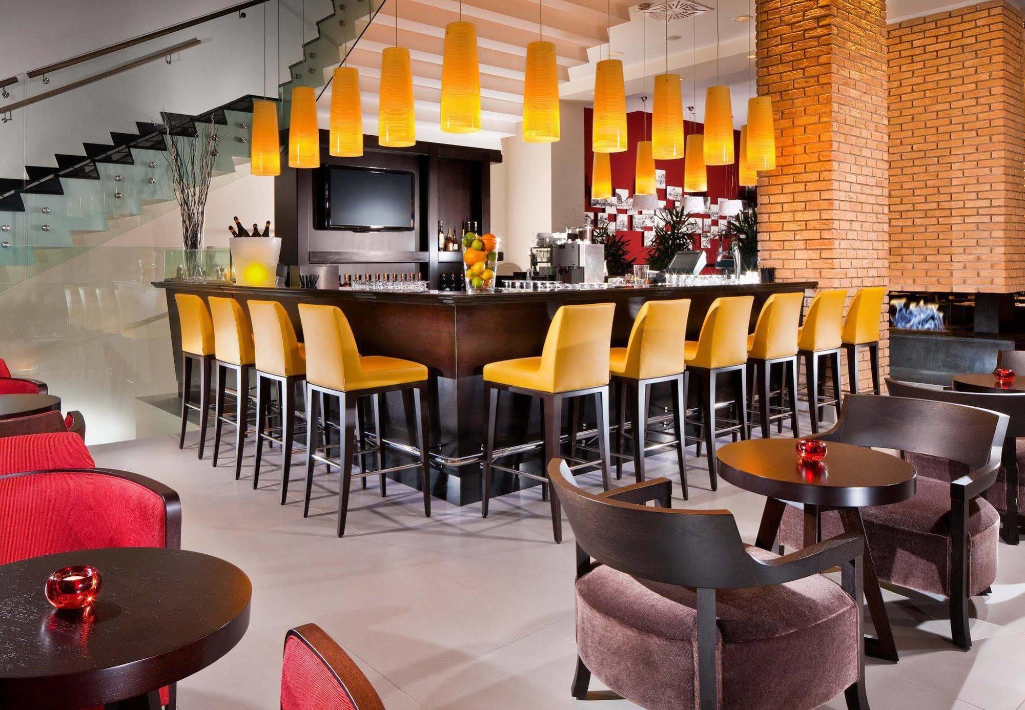Hotel Courtyard By Marriott City Center 4*